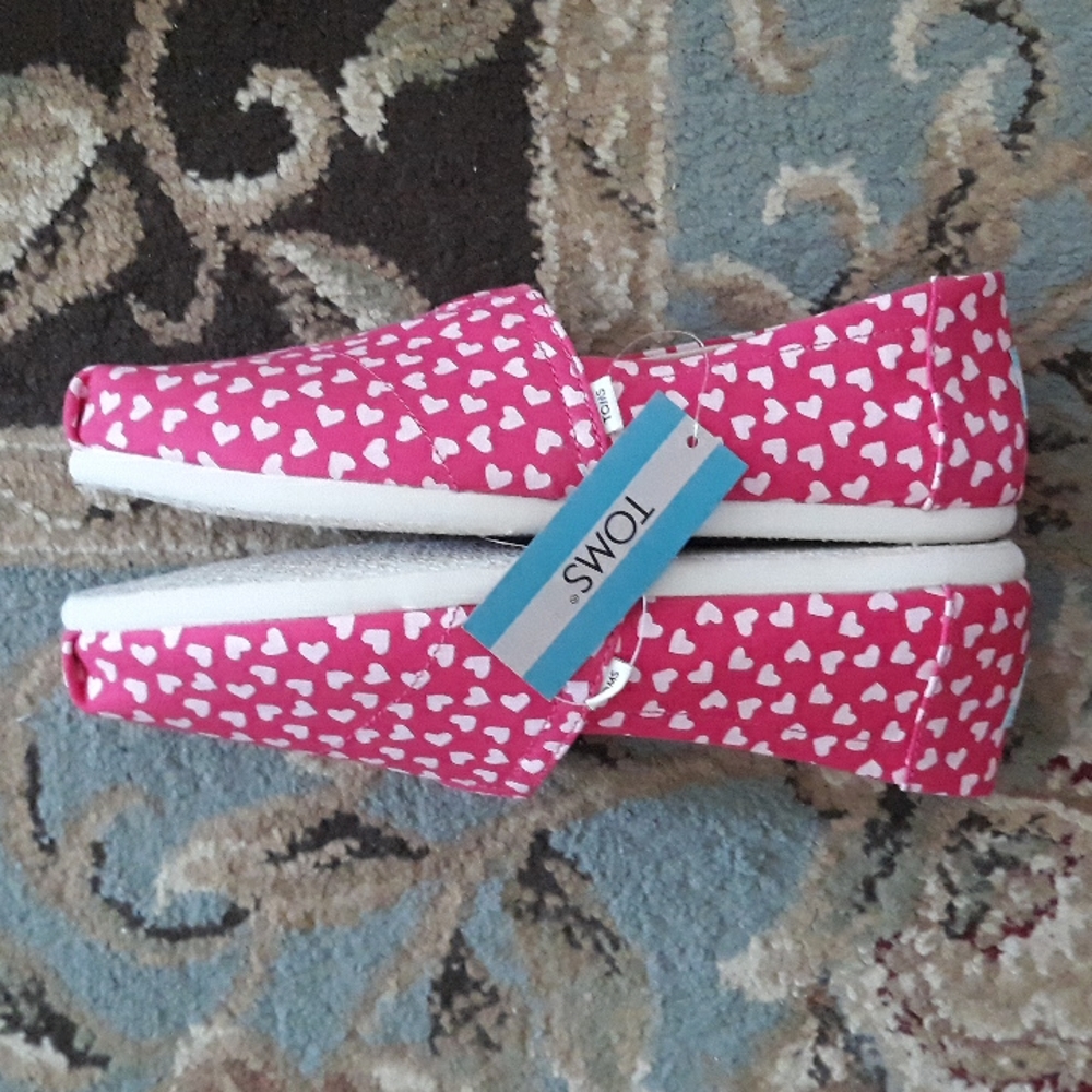 2x*Host Pick*Toms Belmont Raspberry Hearts shoes - Picture 10 of 16
